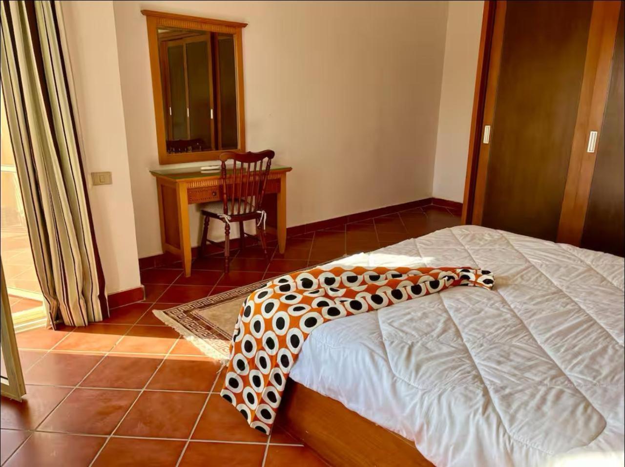 A Sea View Spacious Cheering 5 Bedroom Villa Ain Sokhna "Ain Bay" فيلا كاملة للإيجار قرية العين باي Ain Sukhna Dış mekan fotoğraf
